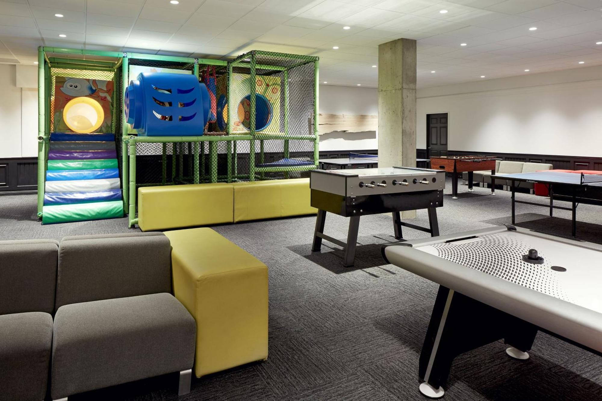 ביופרה Delta Hotels By Marriott Mont Sainte-Anne, Resort & Convention Center מראה חיצוני תמונה